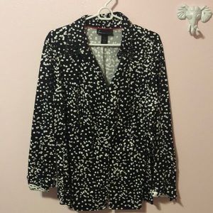 🎗NWOT Gorgeous Button front blouse